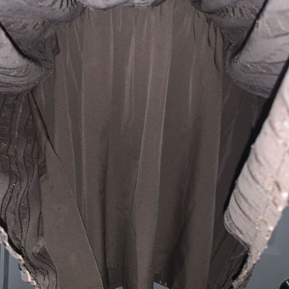 Vero Moda curve ,Yasmin Texture Pattern Peplum Tunic,16W
Euc - Picture 7 of 8